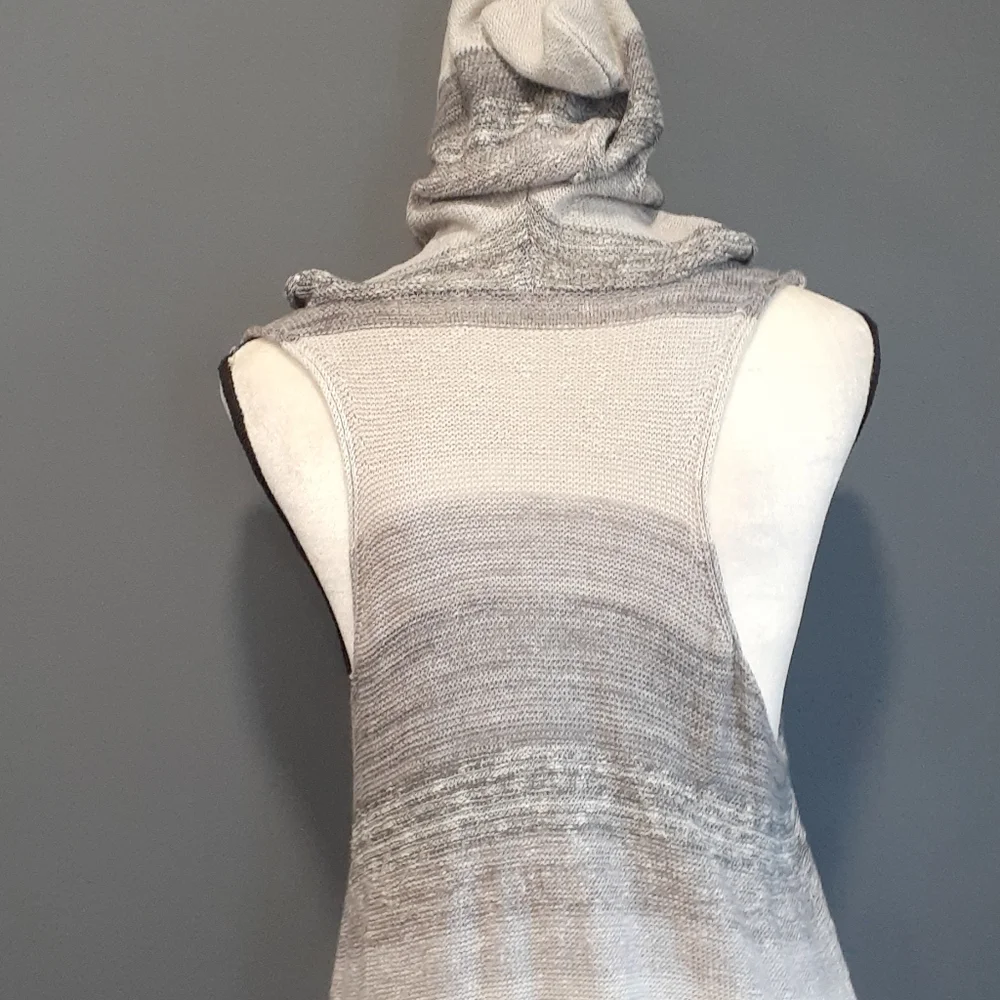 Free people gray knitted sweaters sz extra…